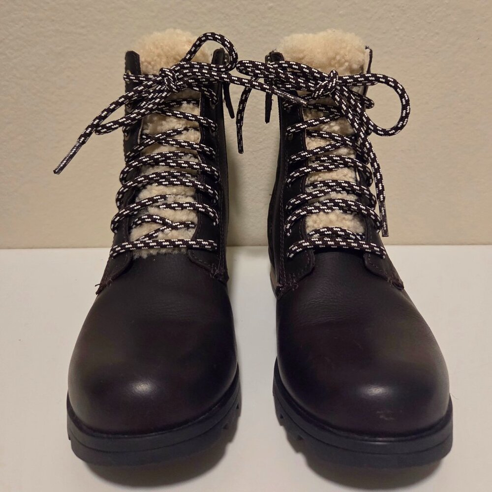 Sorel Women's Emelie Short Lace Cozy Waterproof Leather Boot Size 6